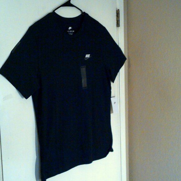 NEW NIKE SPORTSWEAR "Club Embroidered 2 Tee" MEN'S BLACK T-SHIRT LARGE AR4997-01 - Picture 5 of 7